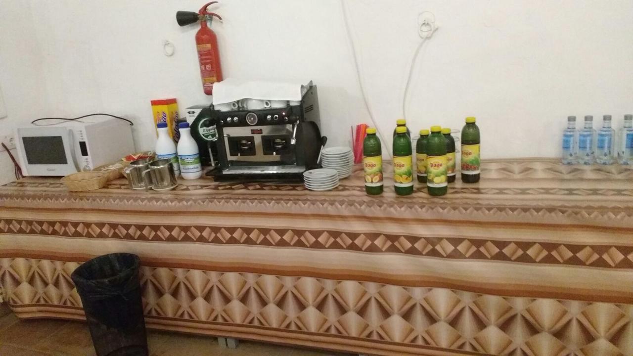 Hotel La Giralda Burguillos Del Cerro エクステリア 写真