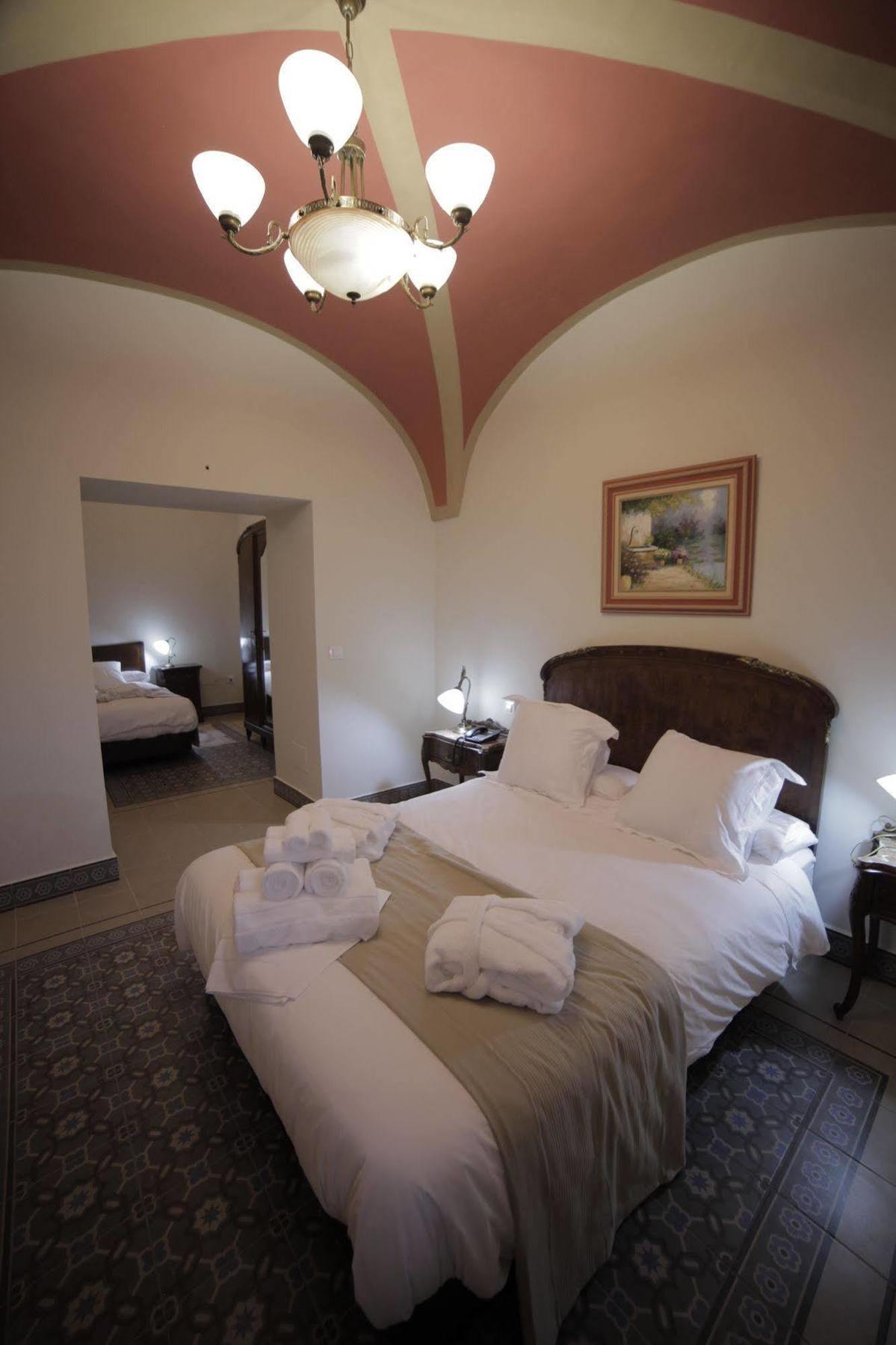 Hotel La Giralda Burguillos Del Cerro エクステリア 写真